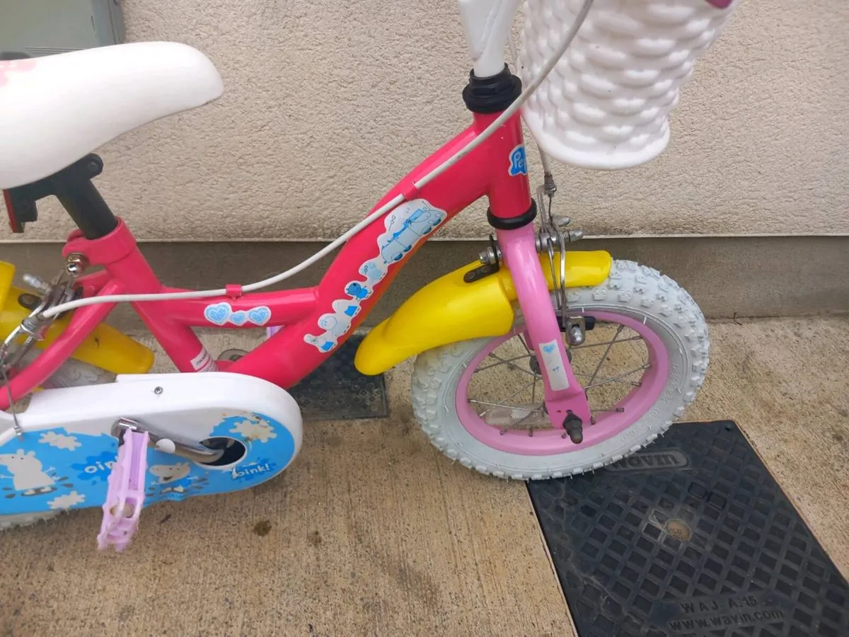 Kids pepper pig bike size 12 inch wheels - Image 3