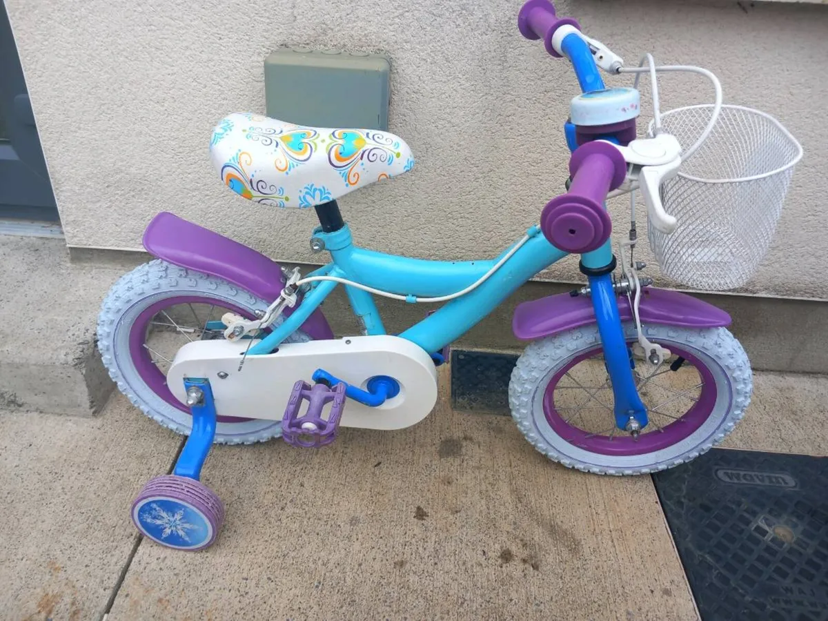 Kids frozen bike size 12 inch wheels - Image 1