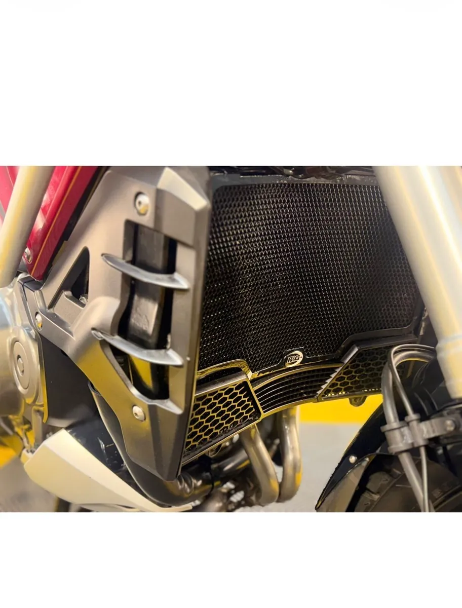 Motorbike - Image 3