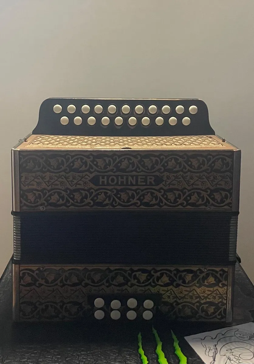 Hohner (Eb) - Image 1