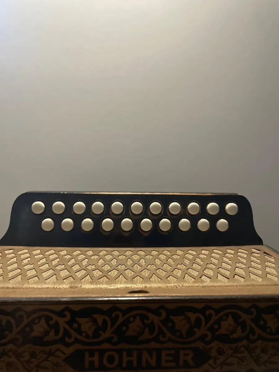 Hohner (Eb) - Image 4