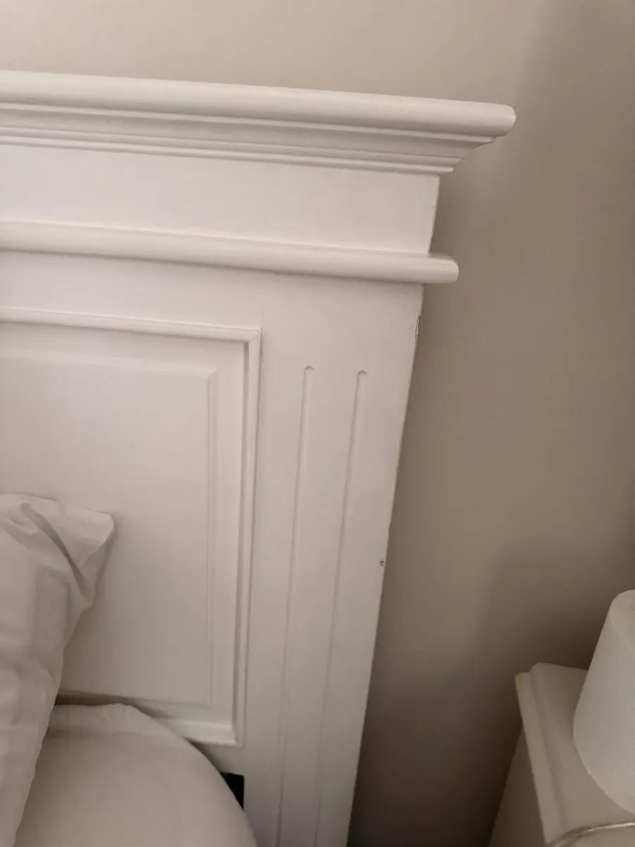Bed frame white wooden 5ft - Image 3