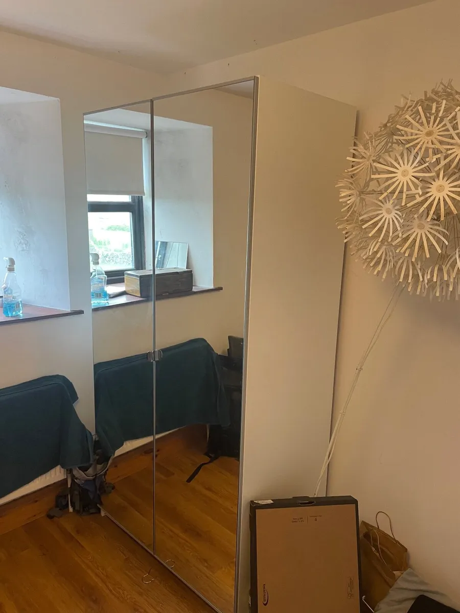 Wardrobe - Image 2