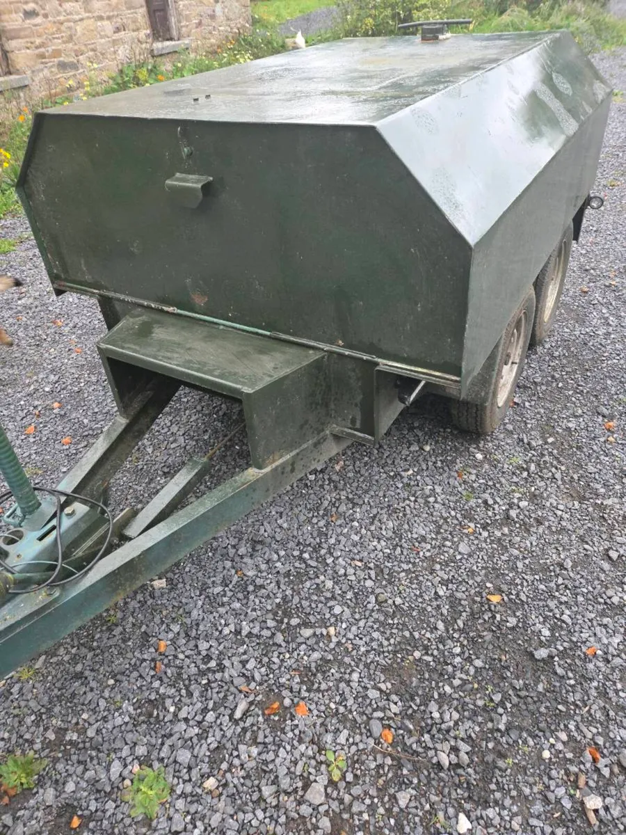 Chieftain Diesel bowser - Image 1