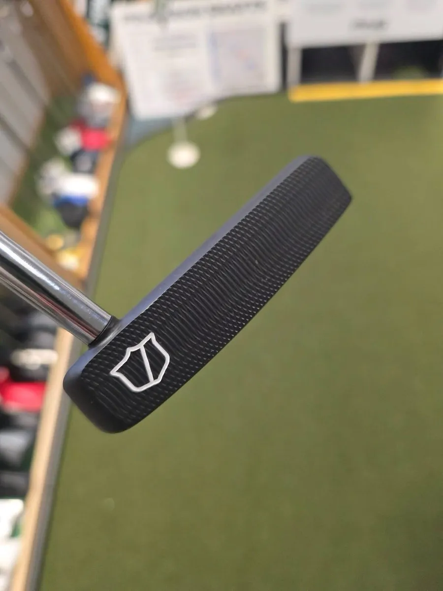 Left Hand Wilson Infinite Bucktown Putter - Image 4