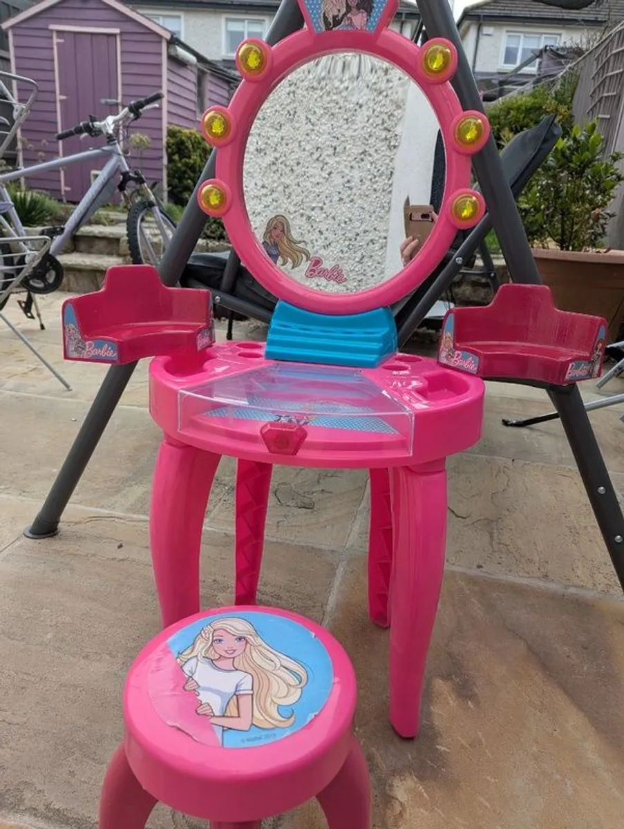 Barbie dressing table and stool. A - Image 3
