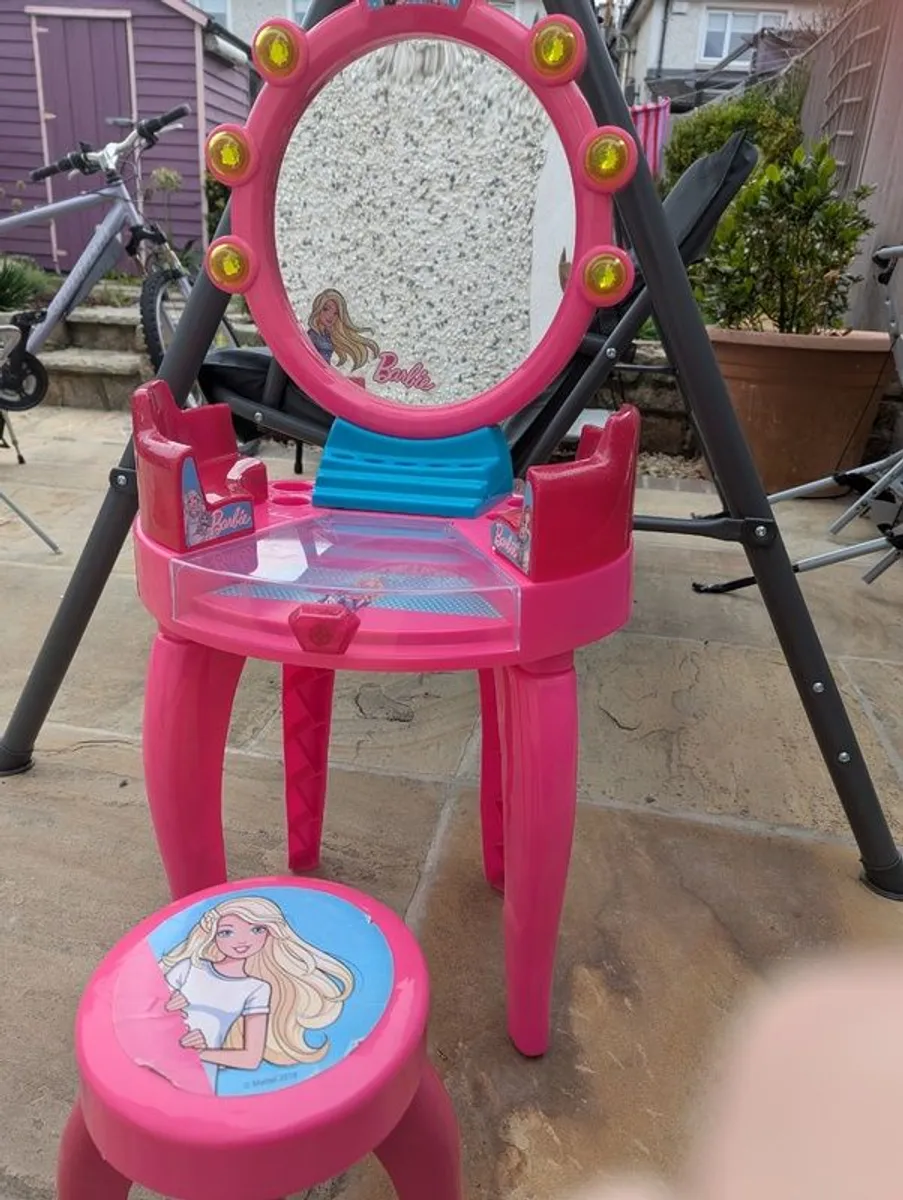 Barbie dressing table and stool. A - Image 2