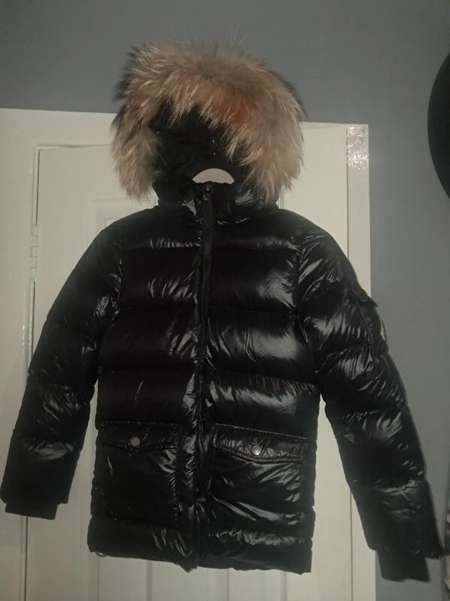 Brand New Never Worn Pyrenex Authentic Shiny Fur Girls Down Jacket Age 12 Black - Image 3