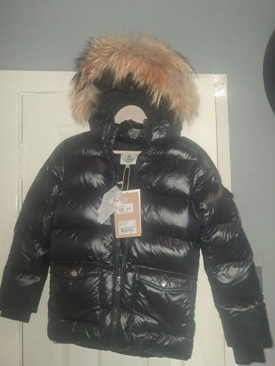 Brand New Never Worn Pyrenex Authentic Shiny Fur Girls Down Jacket Age 12 Black - Image 4