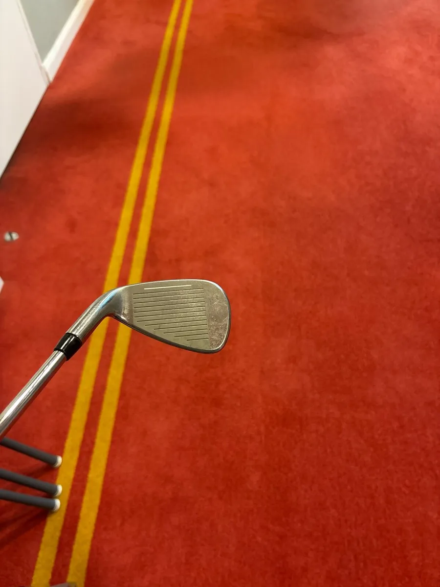 Cobra King F8 (5-SW) Reg Steel - Image 3