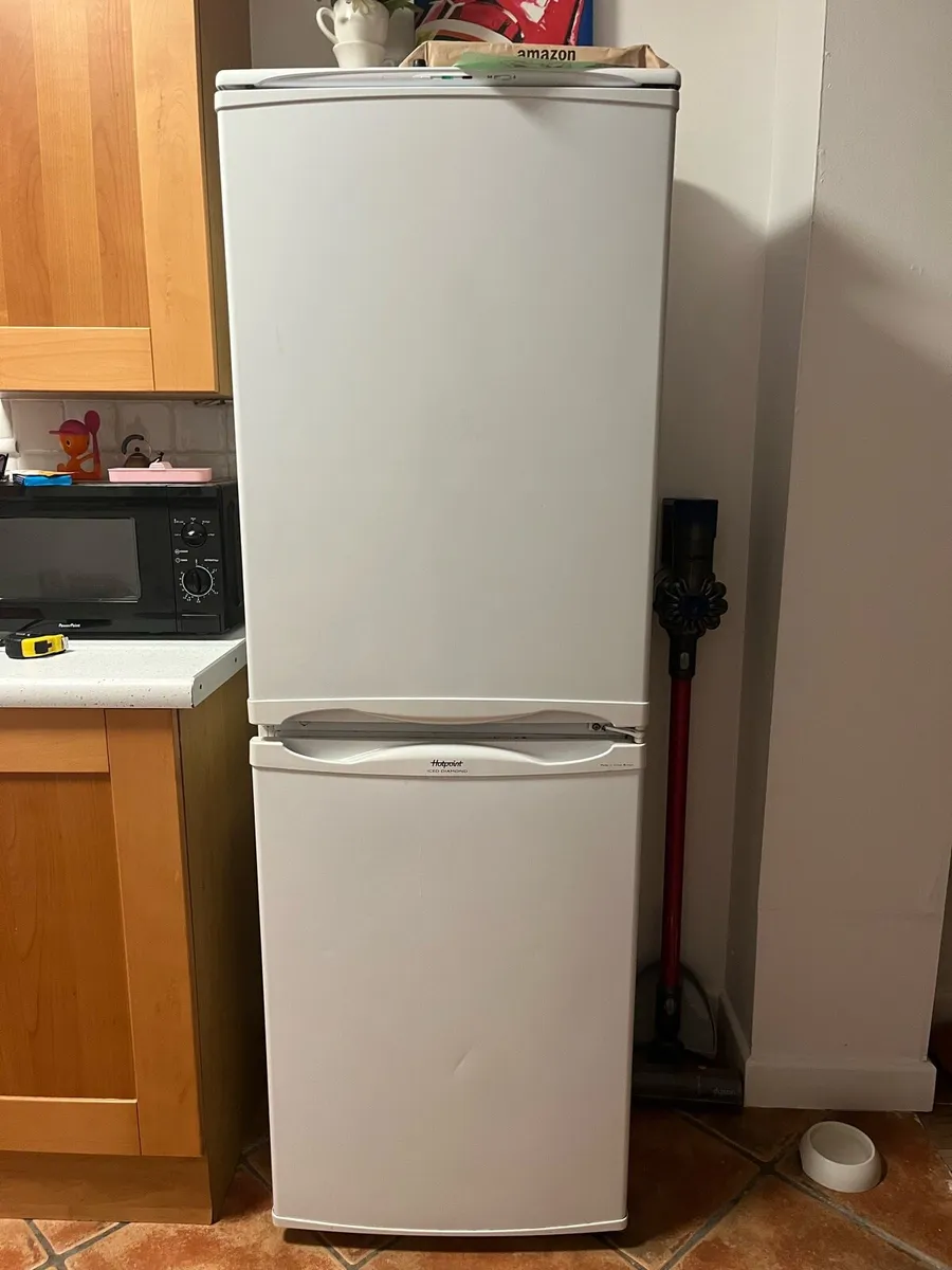 Hotpoint fridge - Image 1