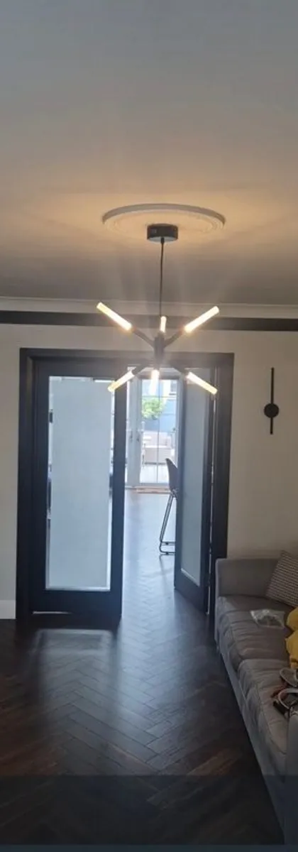 light - Image 1