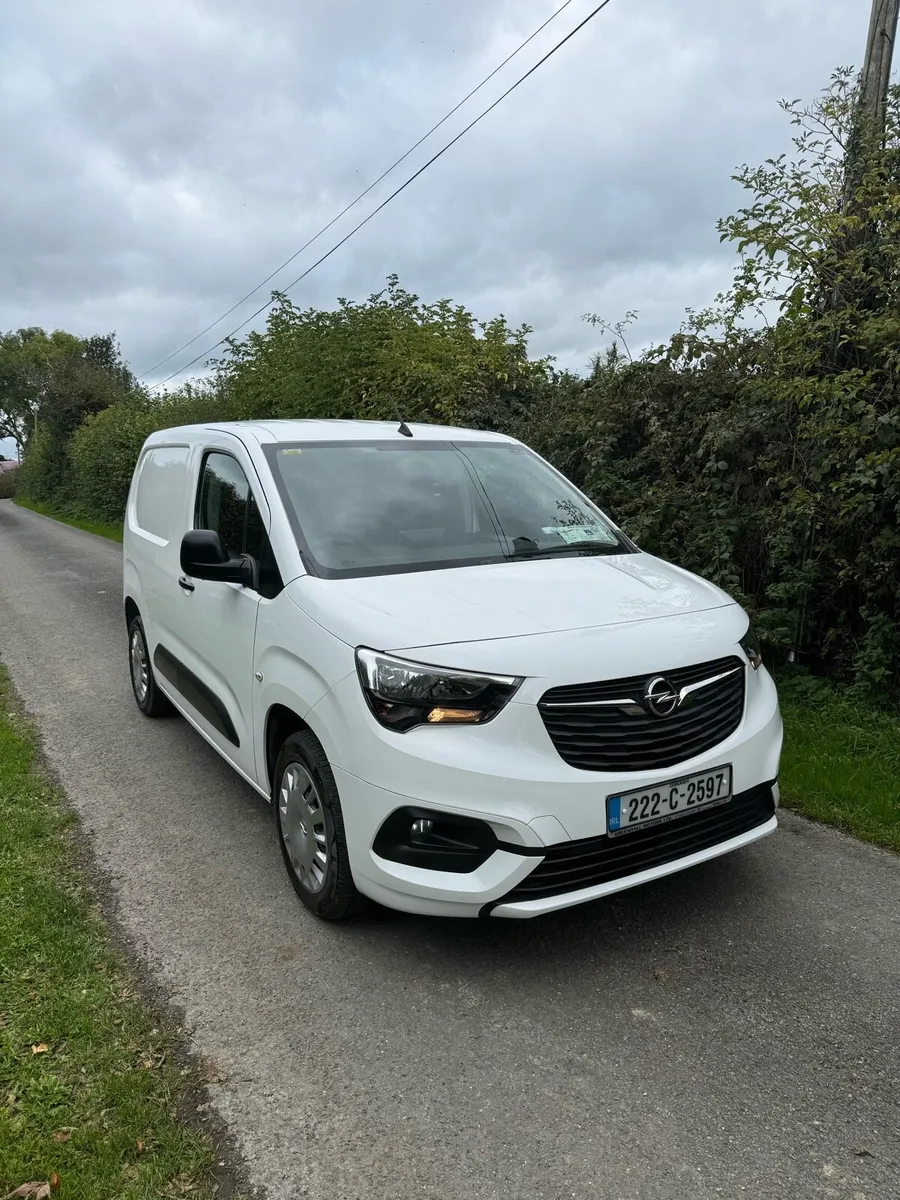 2022 Opel Combo Sportive 1.5 Diesel 100BHP - Image 1