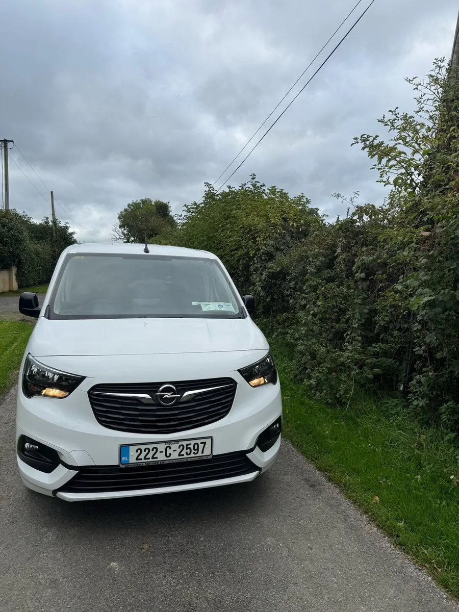 2022 Opel Combo Sportive 1.5 Diesel 100BHP - Image 2