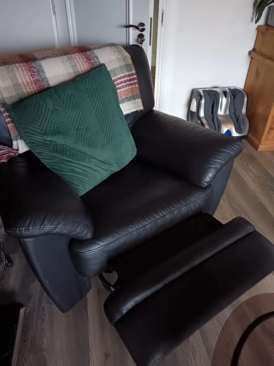 Suite of furniture - Image 3