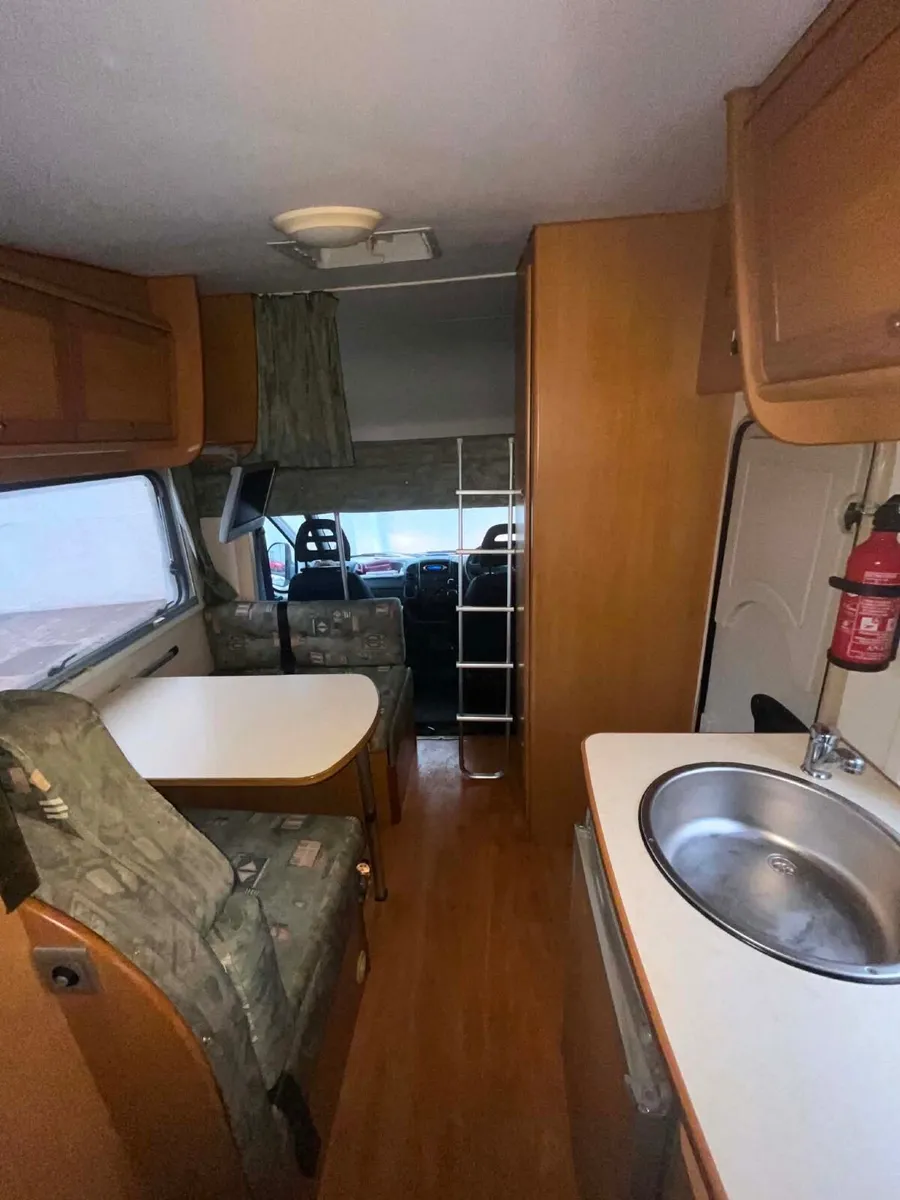 Fiat Ducato 6 berth campervan - Image 4