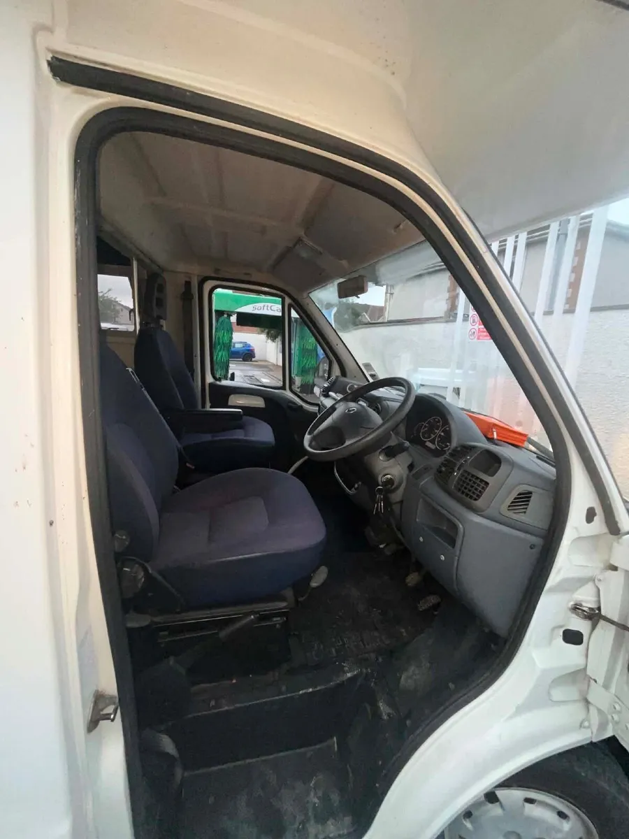 Fiat Ducato 6 berth campervan - Image 3