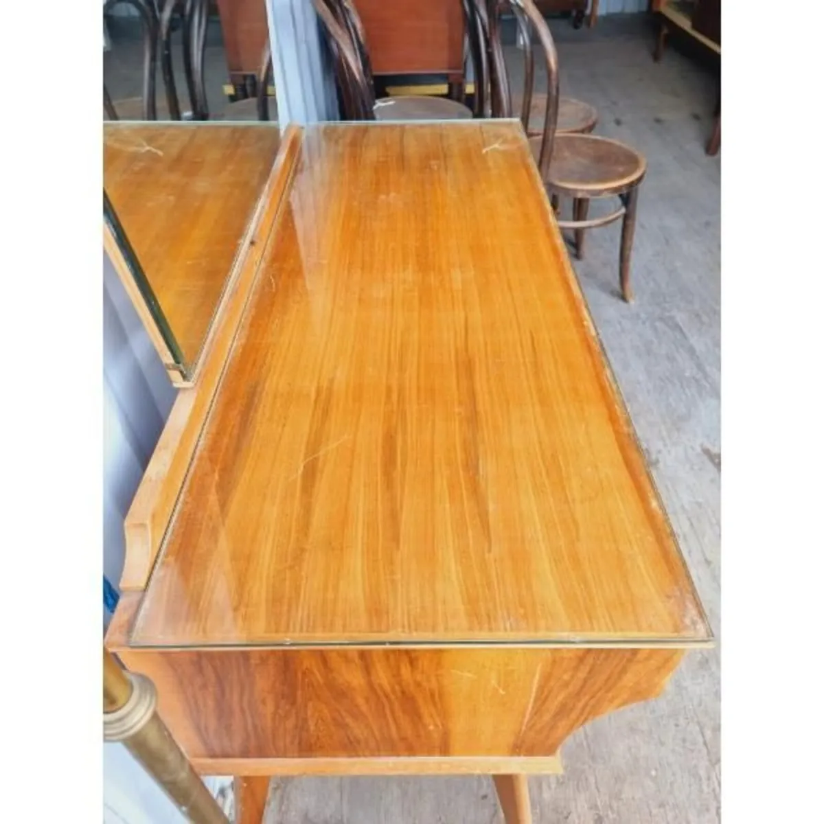Mid Century Dressing Table KAS845 - Image 3