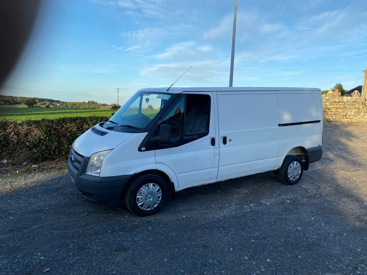 Ford Transit 2011 - Image 1