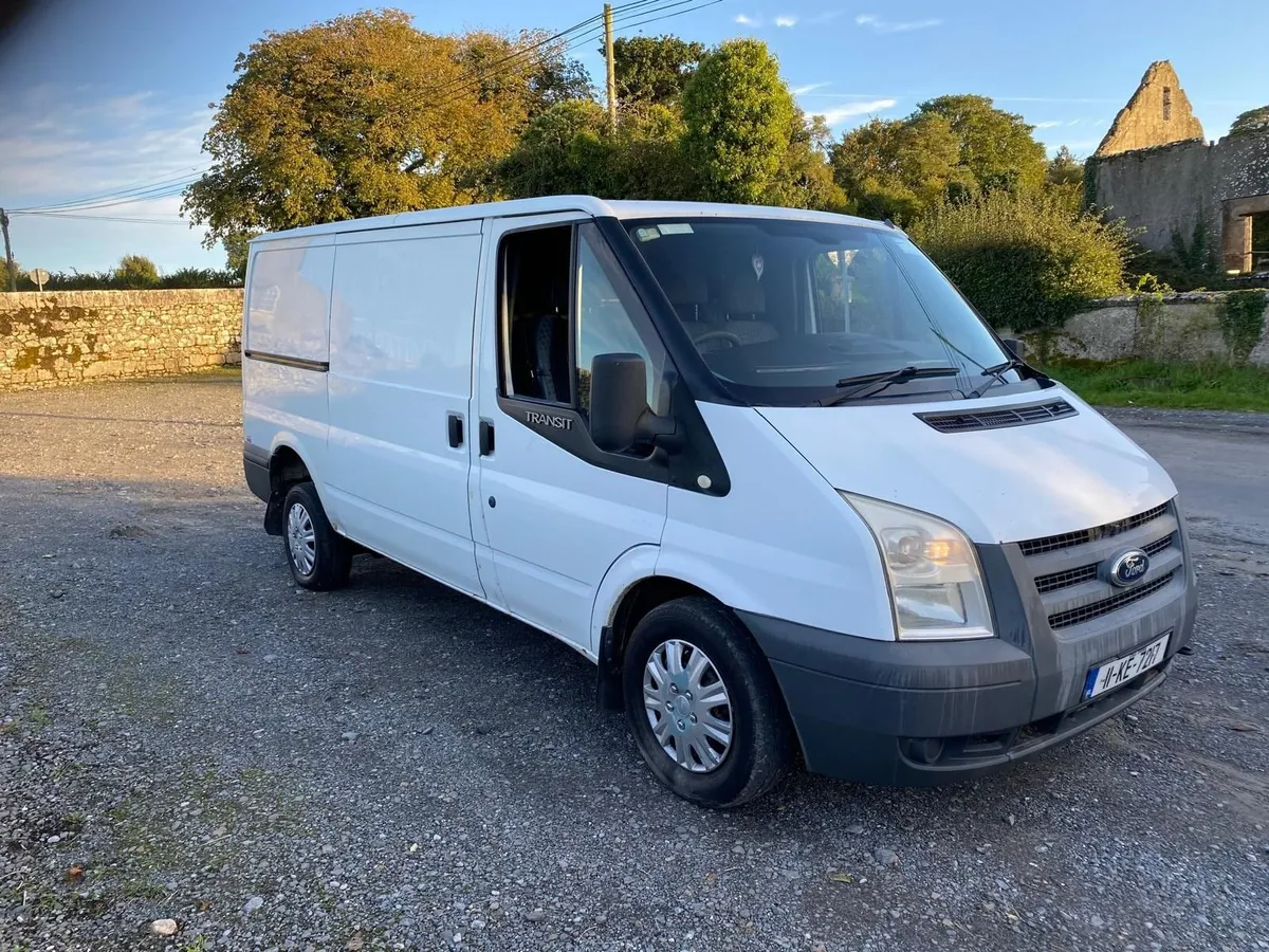 Ford Transit 2011 - Image 2