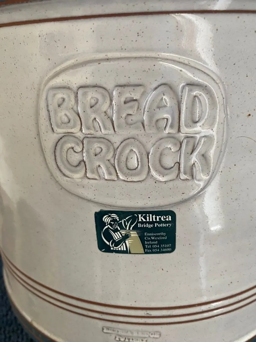 Retro Traditional Bread Crock made by Kiltrea Bridge Pottery - Image 4