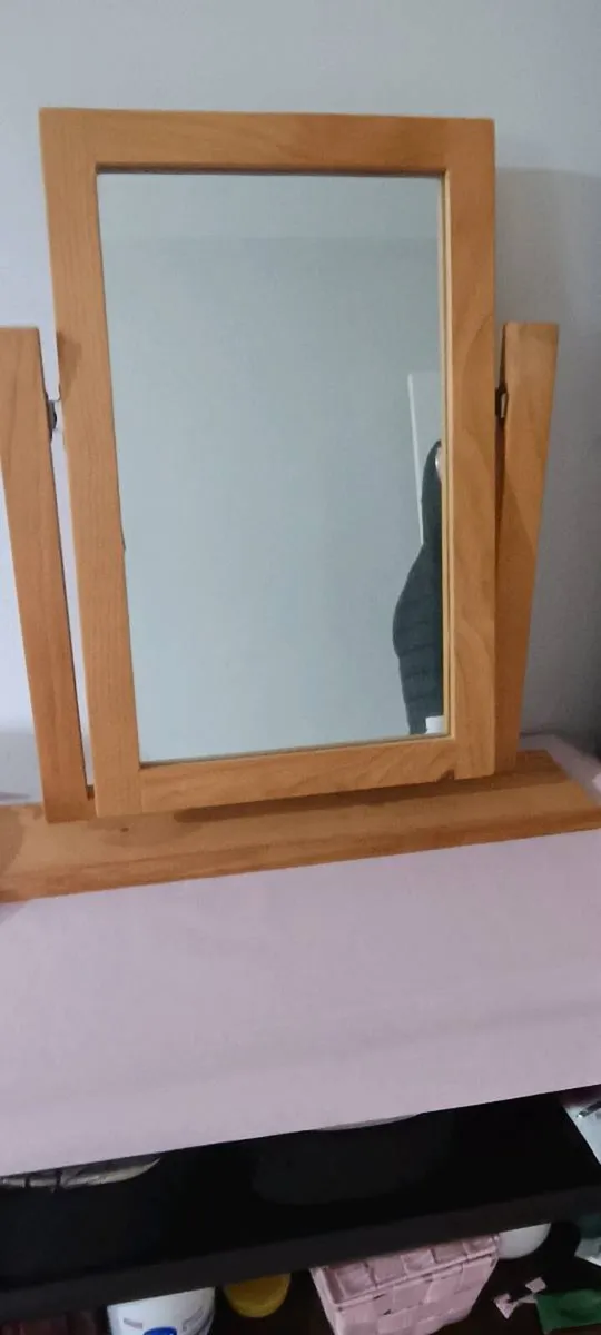 Mirror - Image 2
