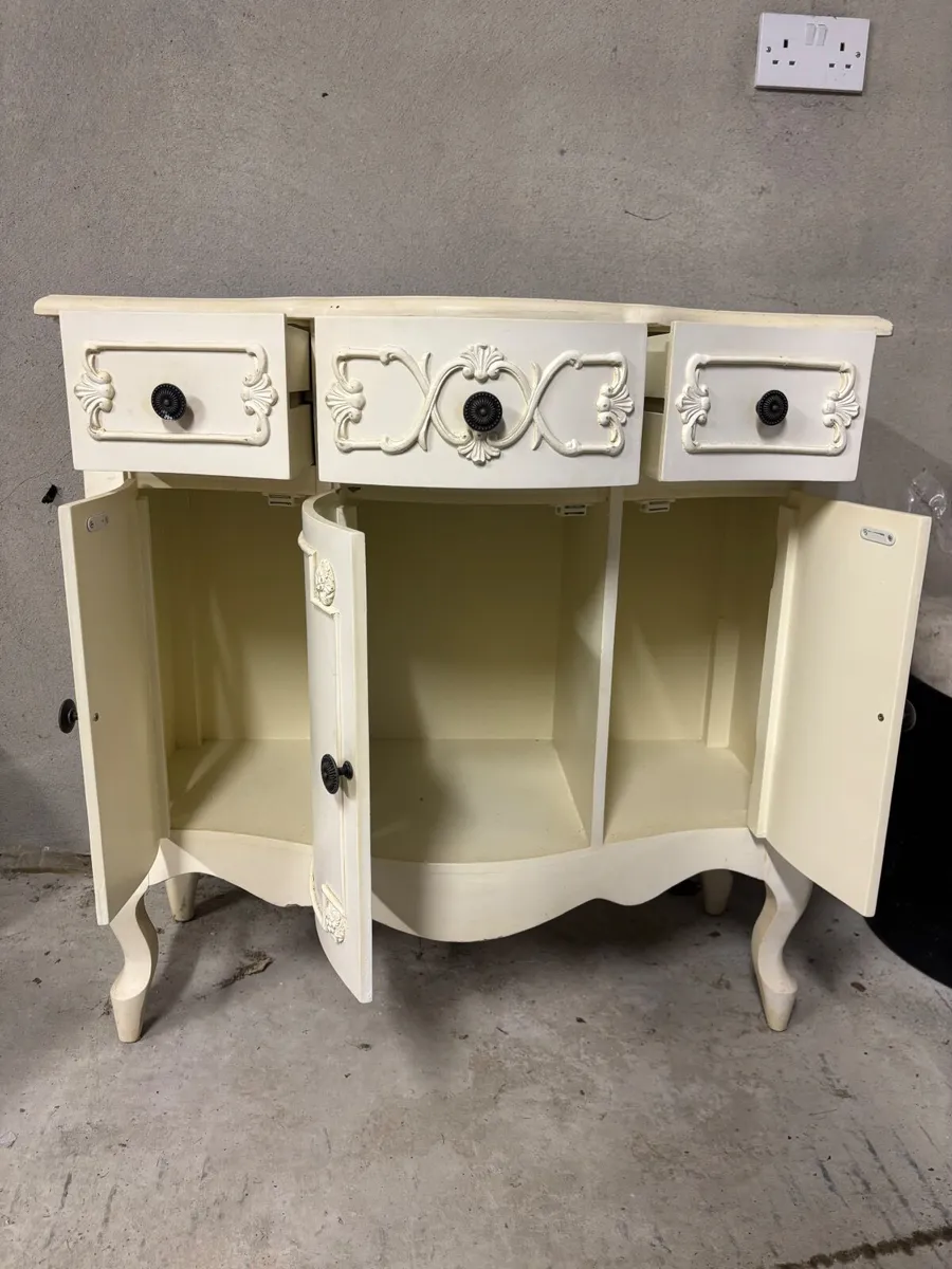 Unit - Image 2