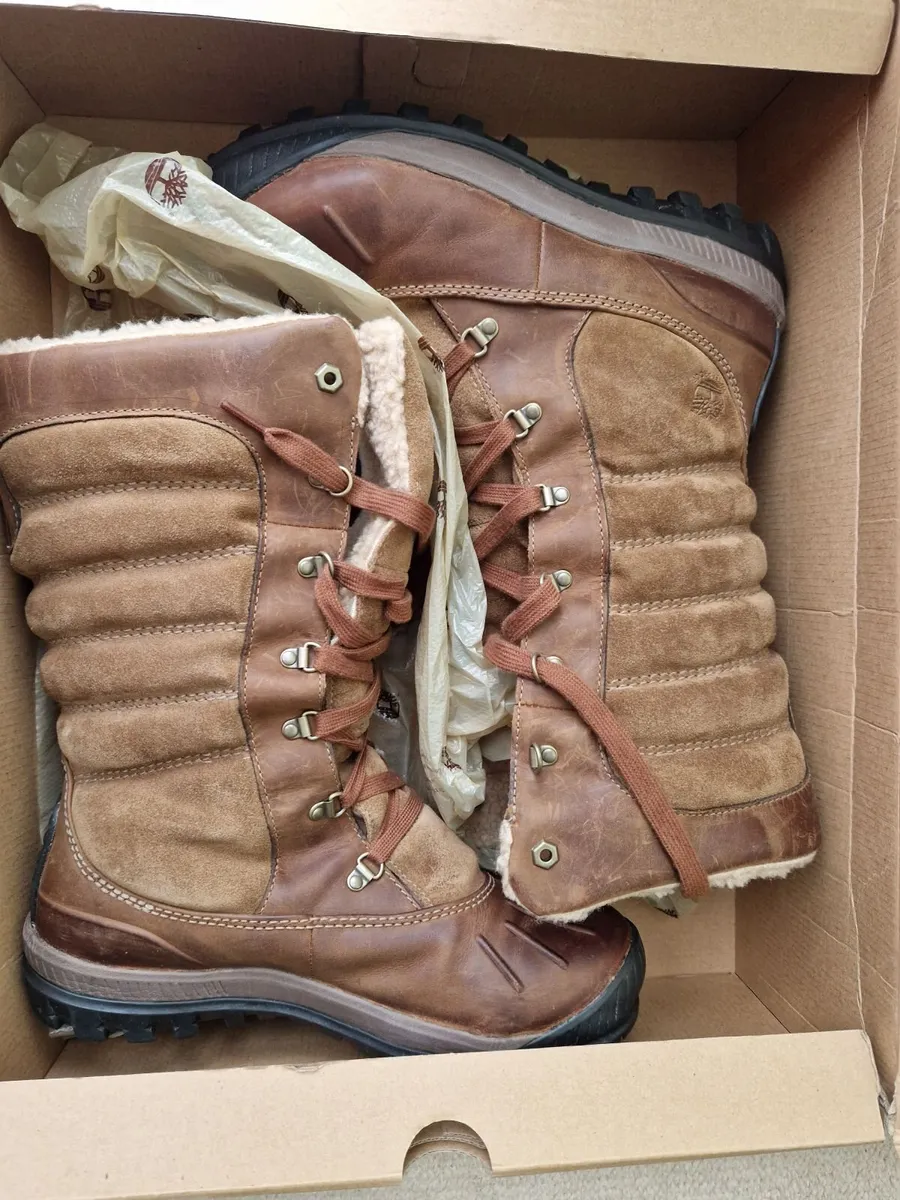 Timberland women's tall boots - Image 2
