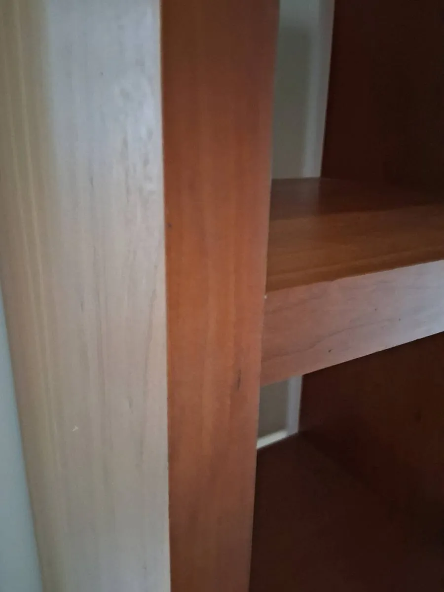 Shelving unit - Image 1