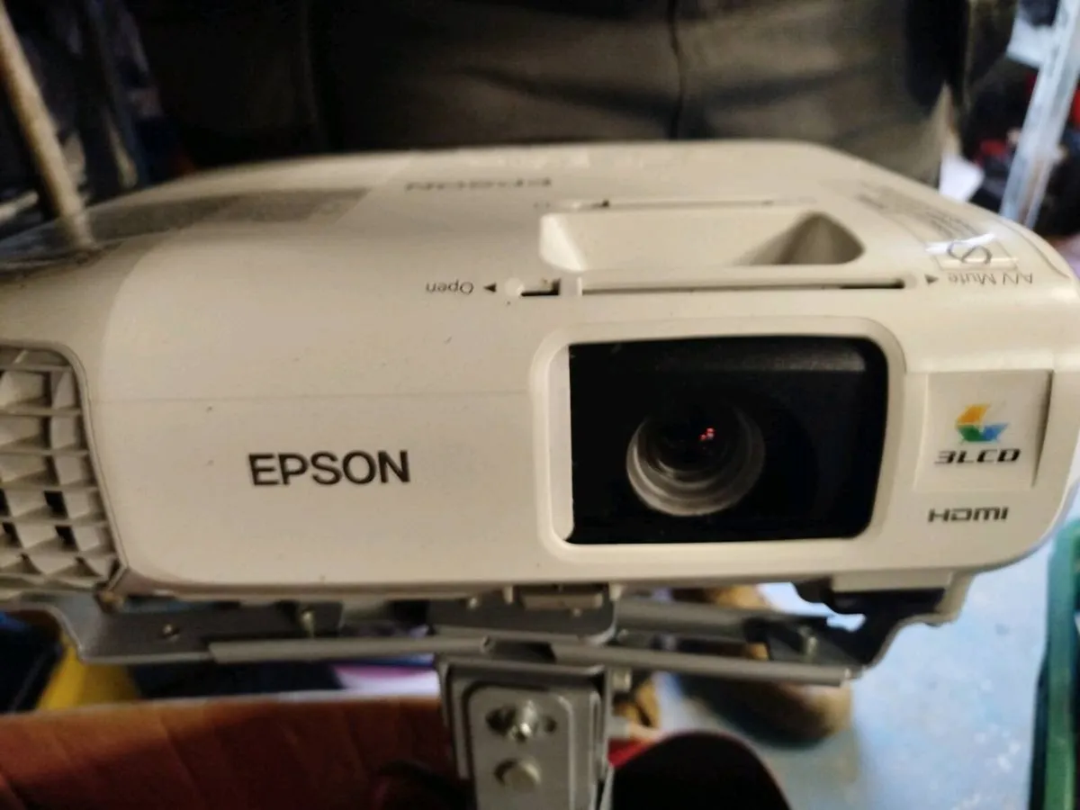 Hd projector - Image 2