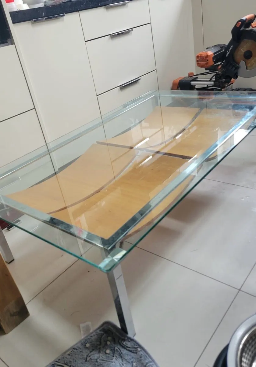 Coffee table - Image 1