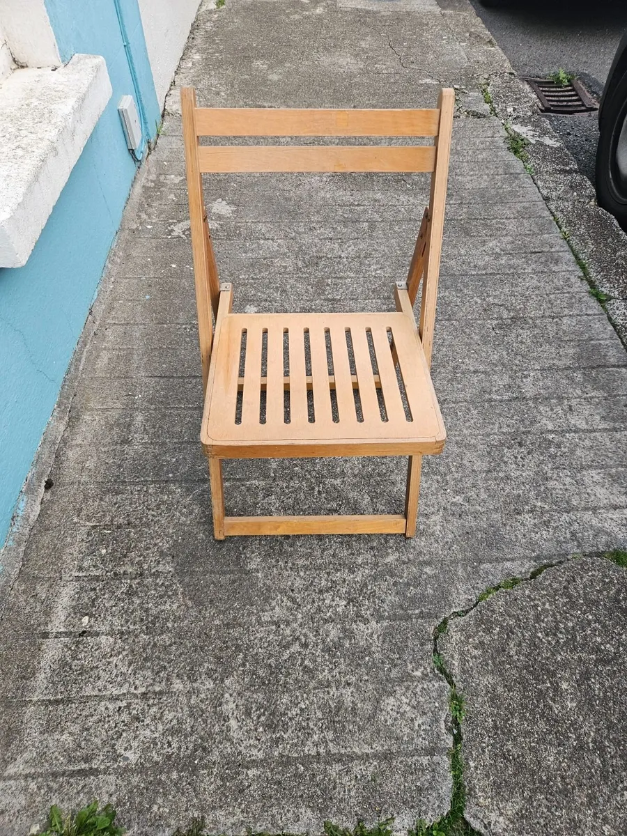 Vintage Deck Foldup Chair - Image 1