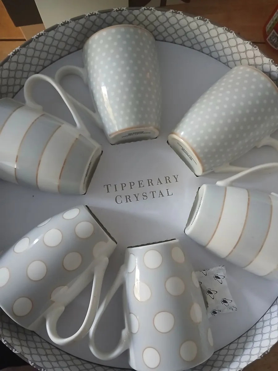 Ora Kiely mugs and Tipperary Crystal mugs - Image 3