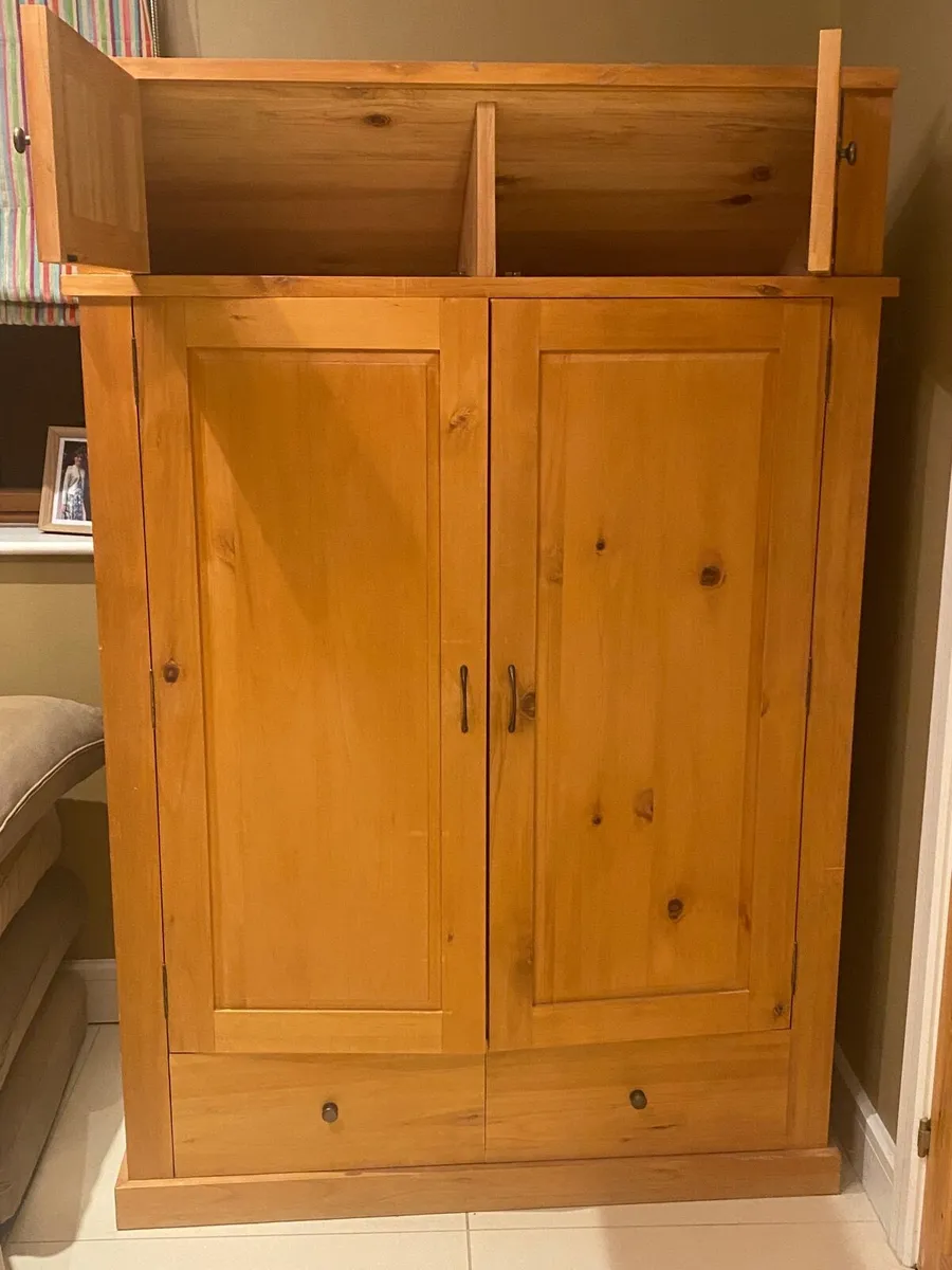 Wardrobe - Image 3