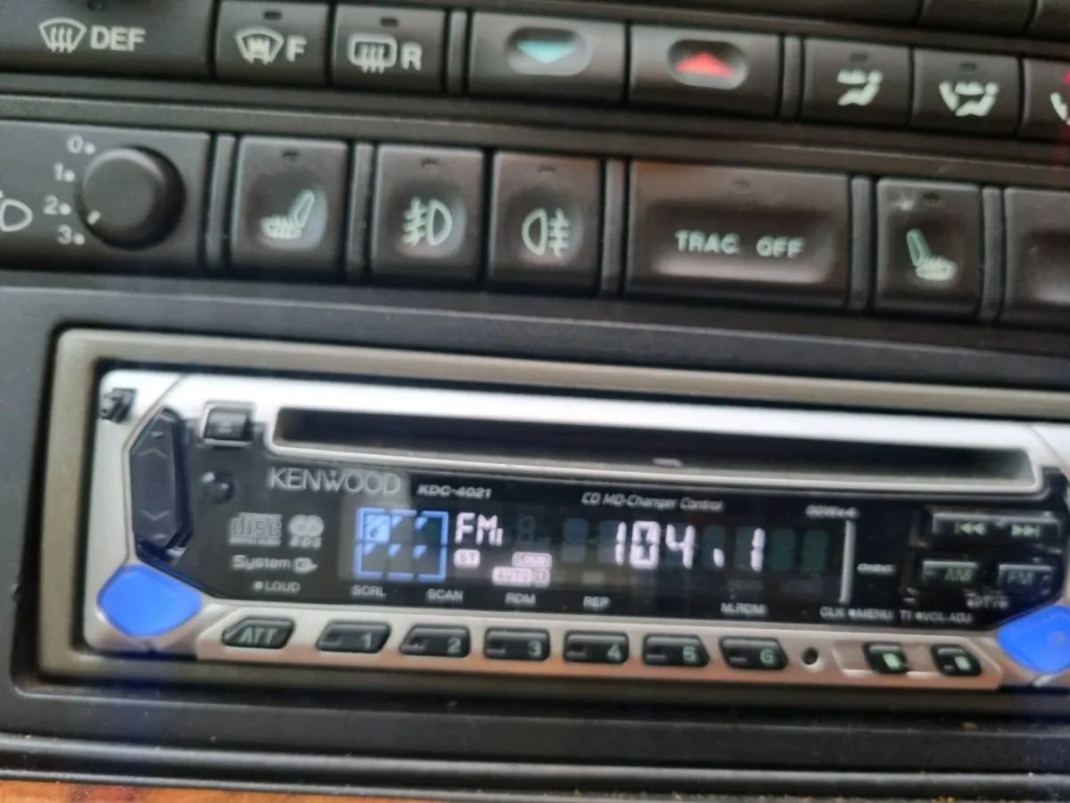 Kenwood car radio retro - Image 2