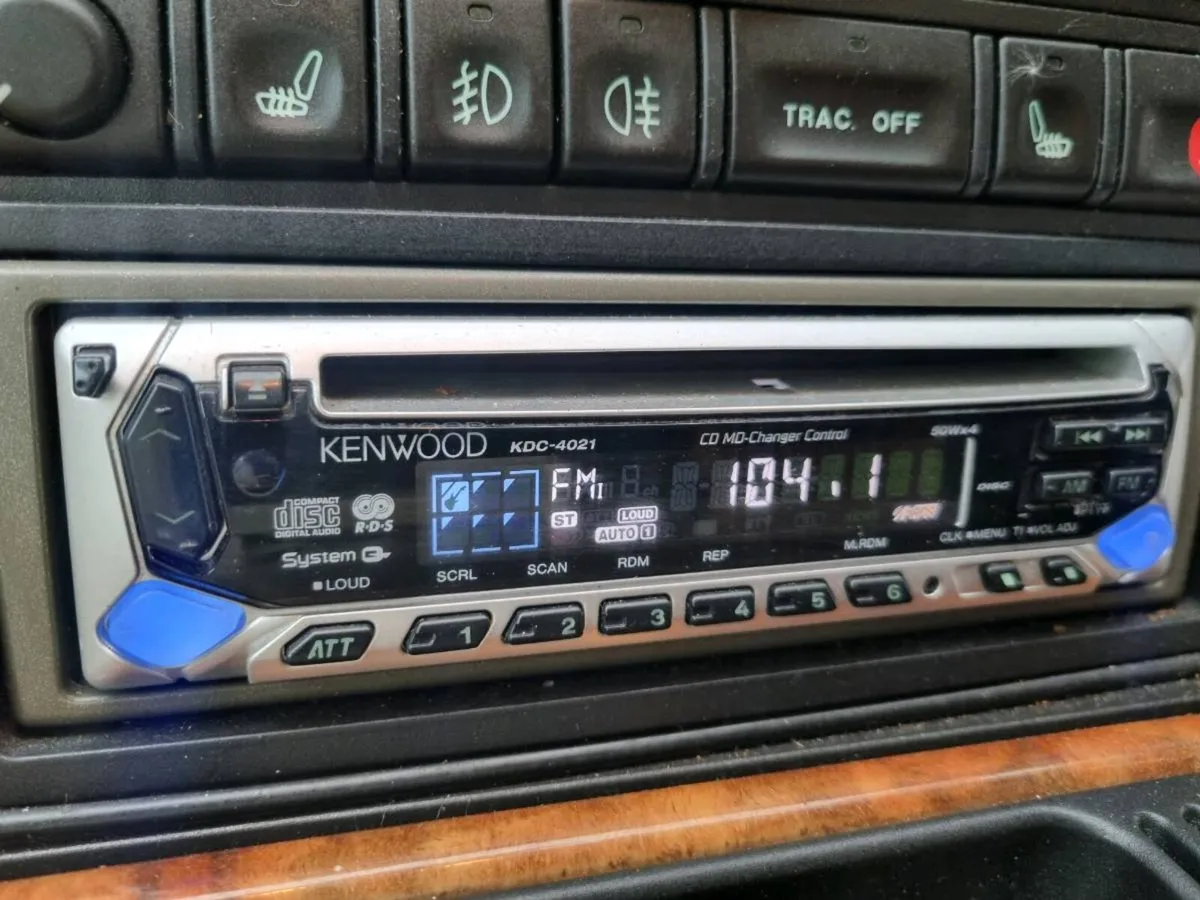 Kenwood car radio retro - Image 1
