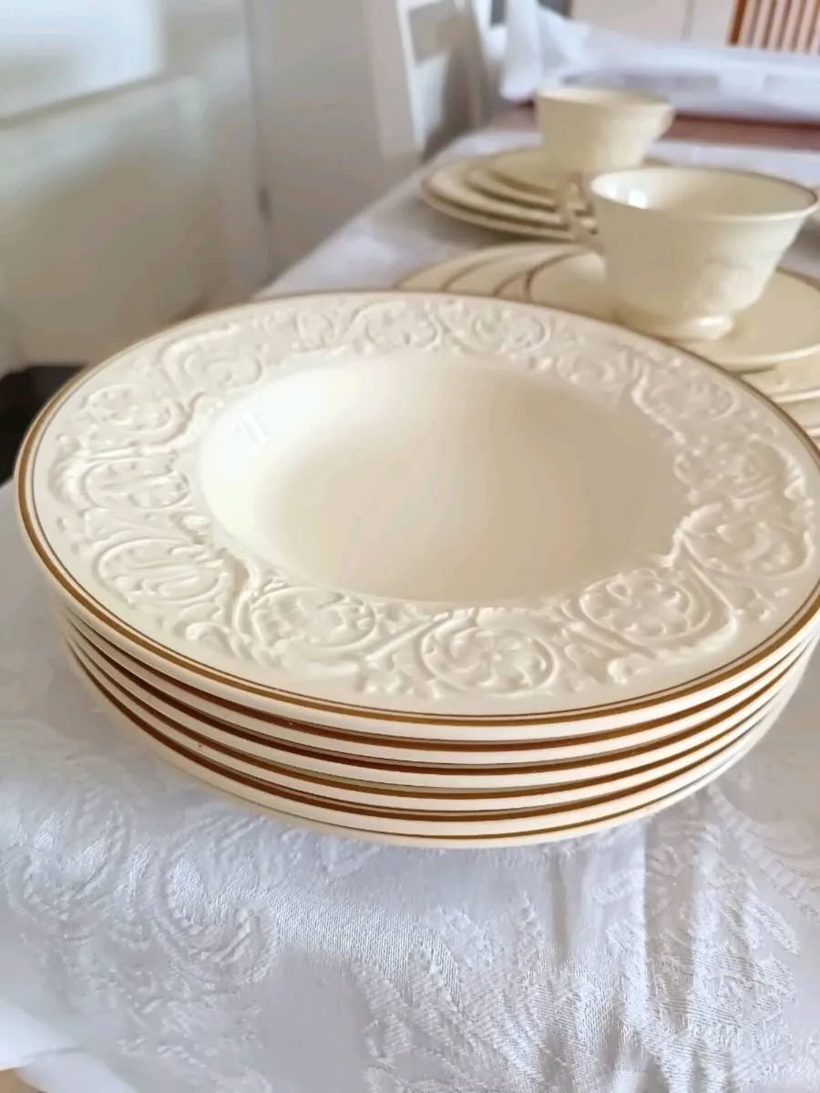 Wedgwood dinner service - Image 2