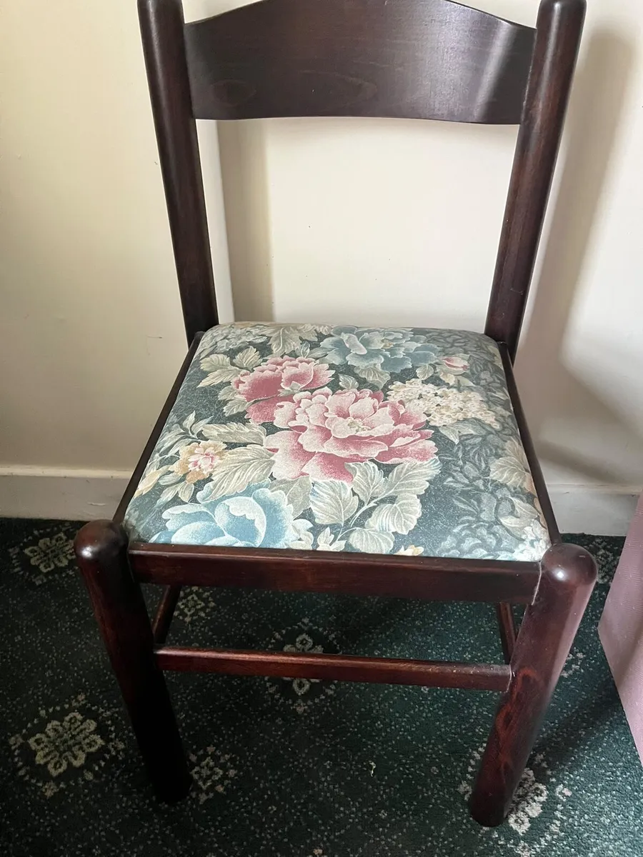 2 Chairs - Image 1
