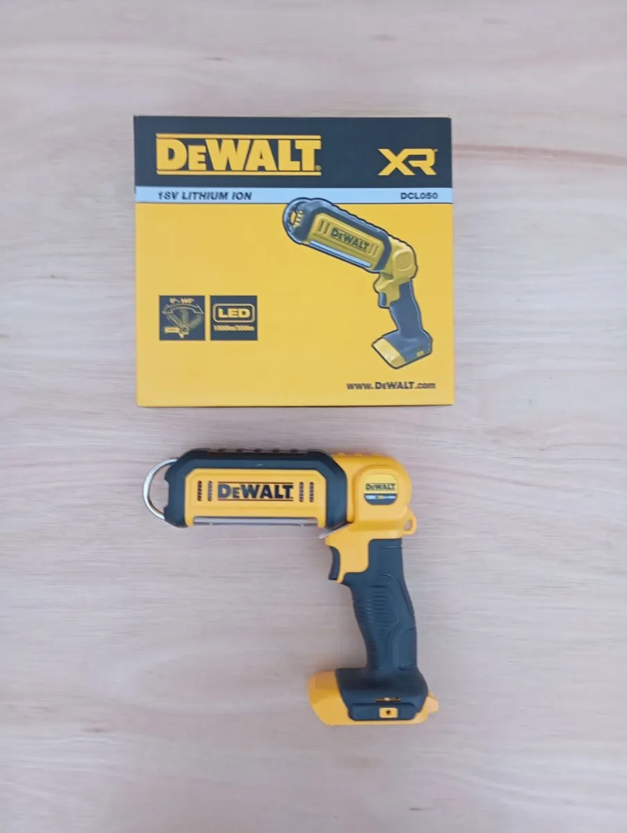 DeWalt Worklight & Battery (New) - Image 2