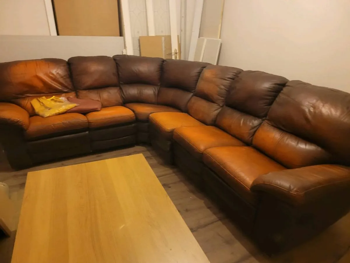 Couch - Image 4