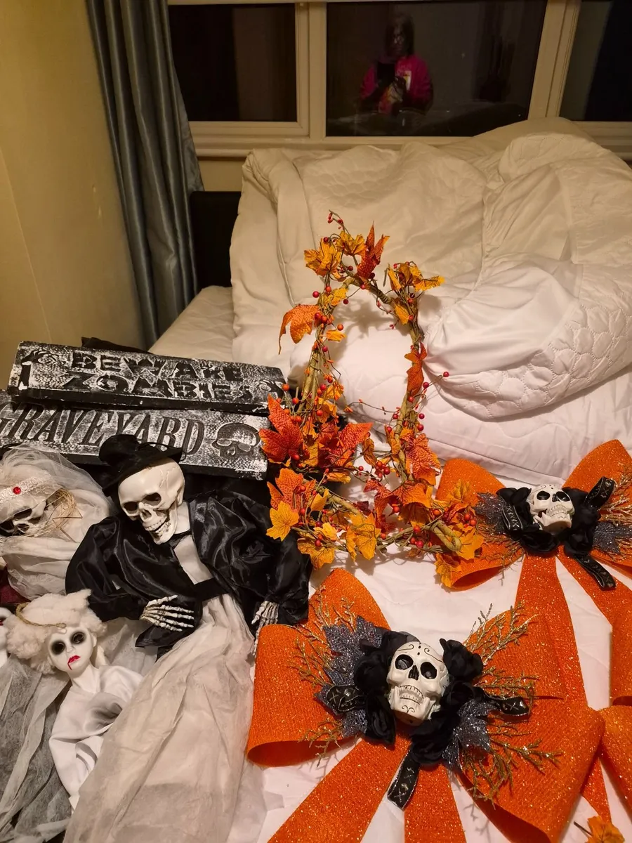 Halloween Decorations - Image 1