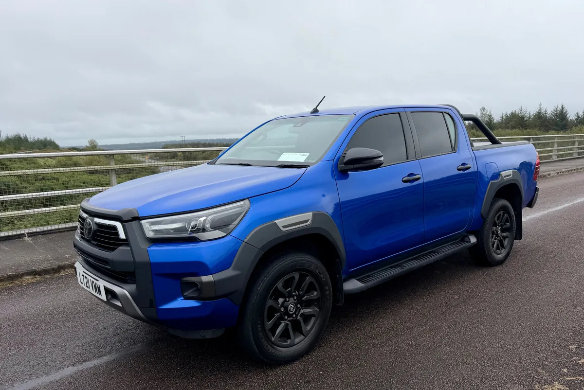 Toyota Hilux 2021 - Image 3