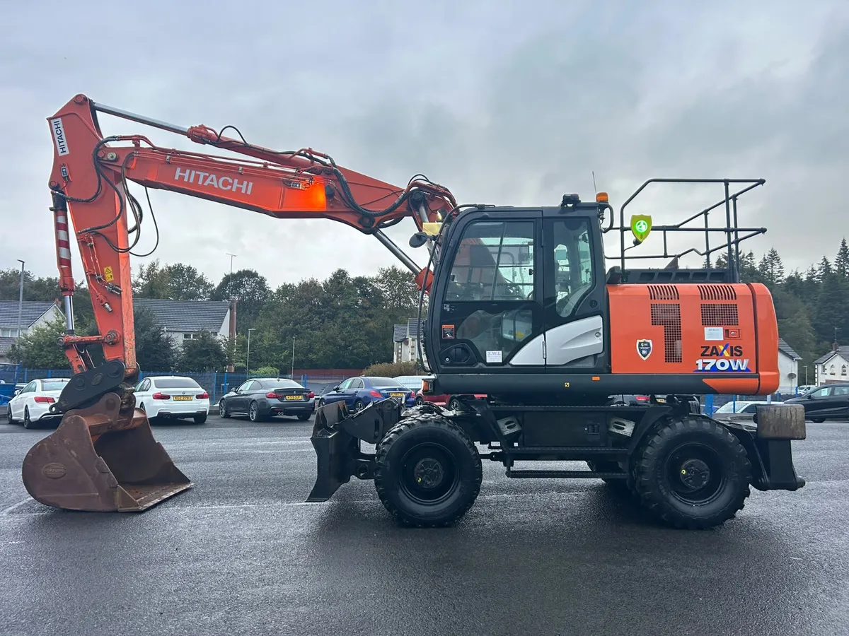 2018 Hitachi ZX170W 3 Piece Boom / Blade / Stabs - Image 1