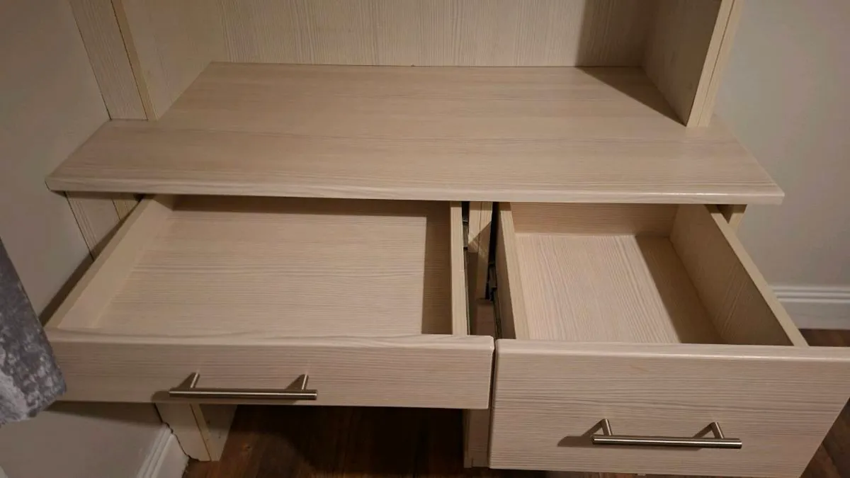 Desk / make up unit - Image 3