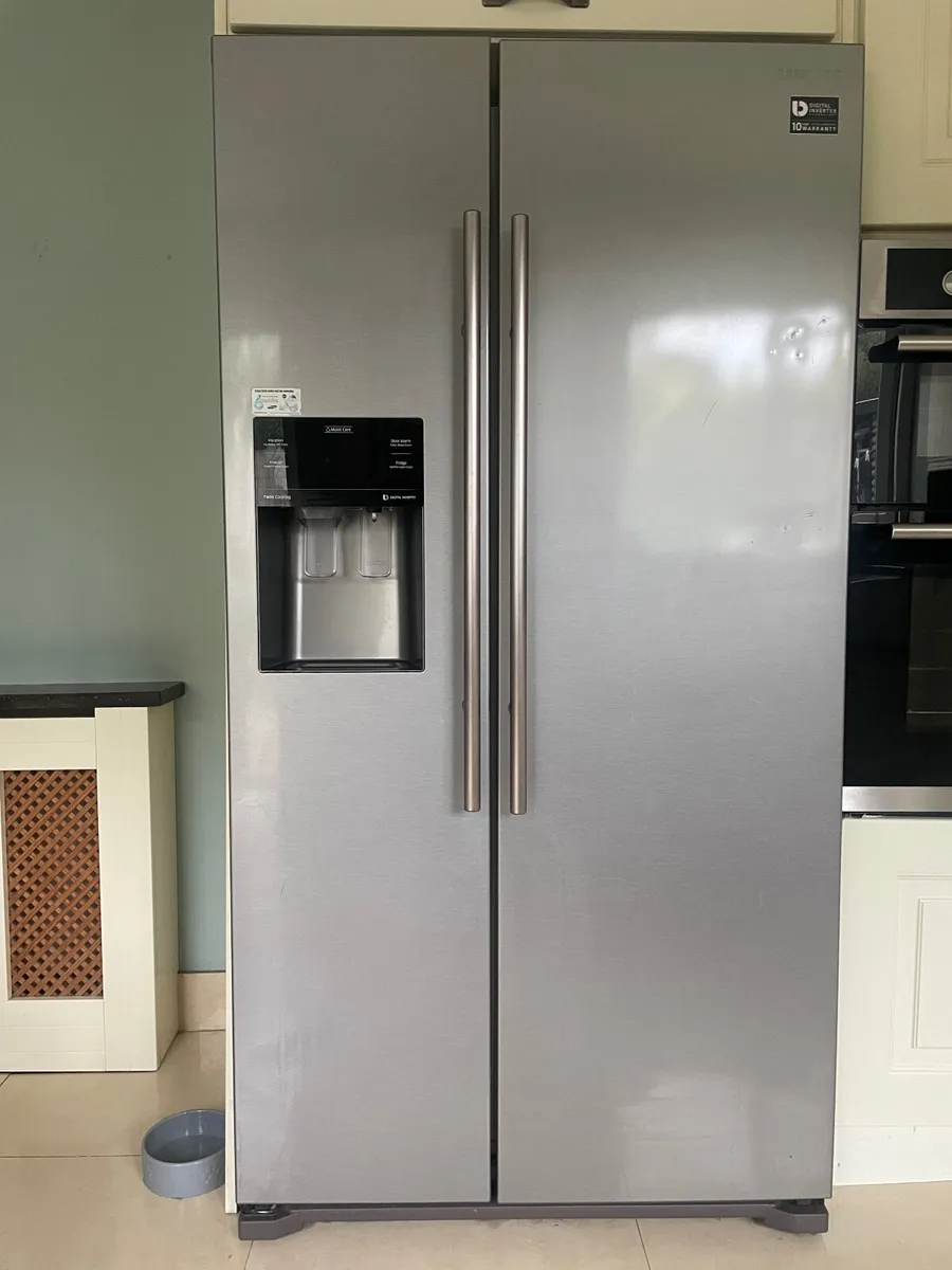 American fridge freezer - Image 1