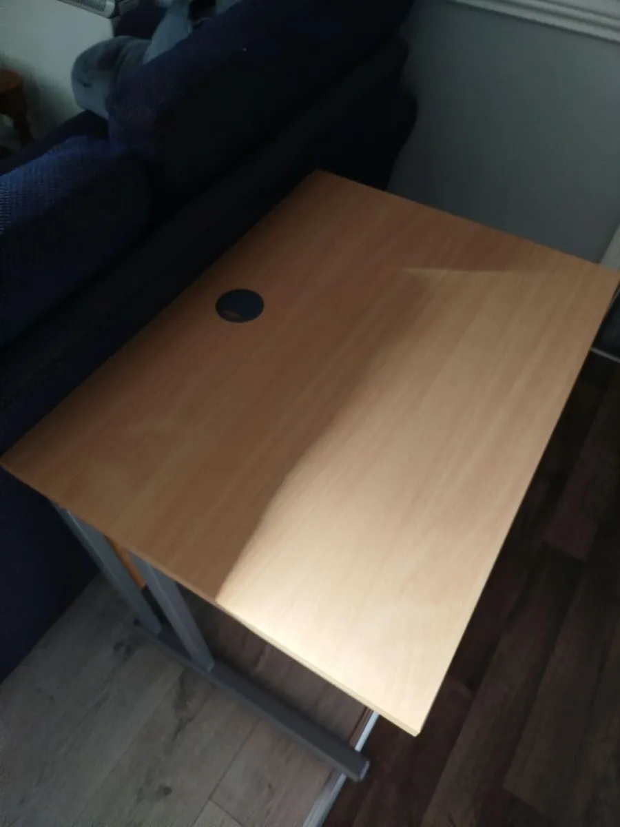 Desk - Image 3