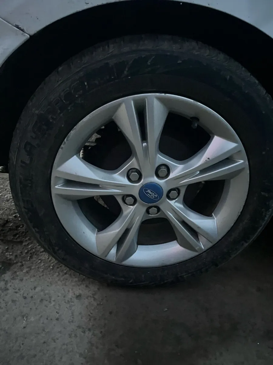 Ford wheels