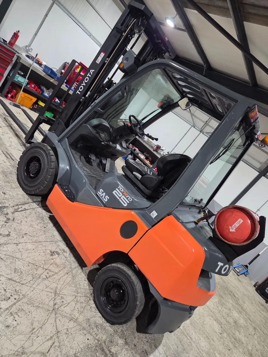 Toyota Forklift 2.5tonne - Image 4