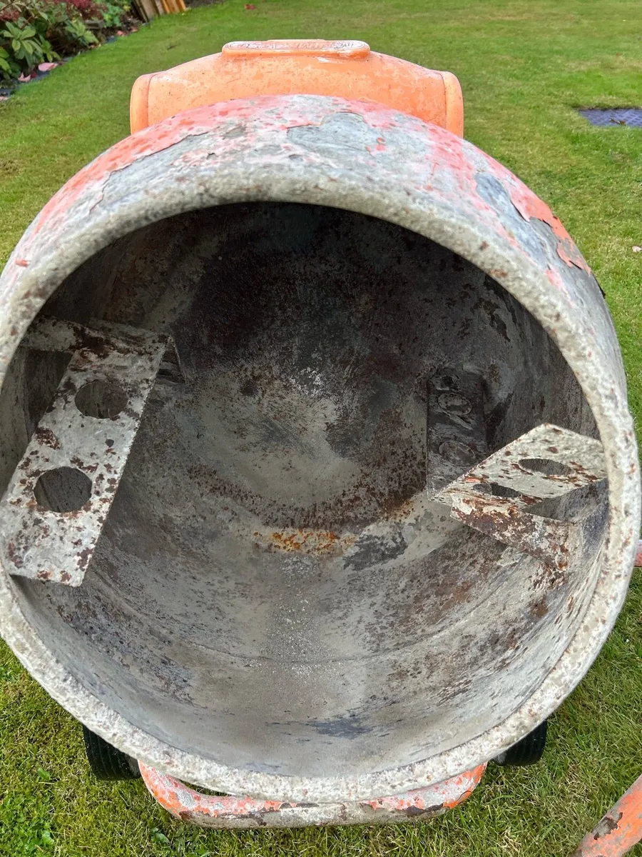 Cement Mixer - Image 3