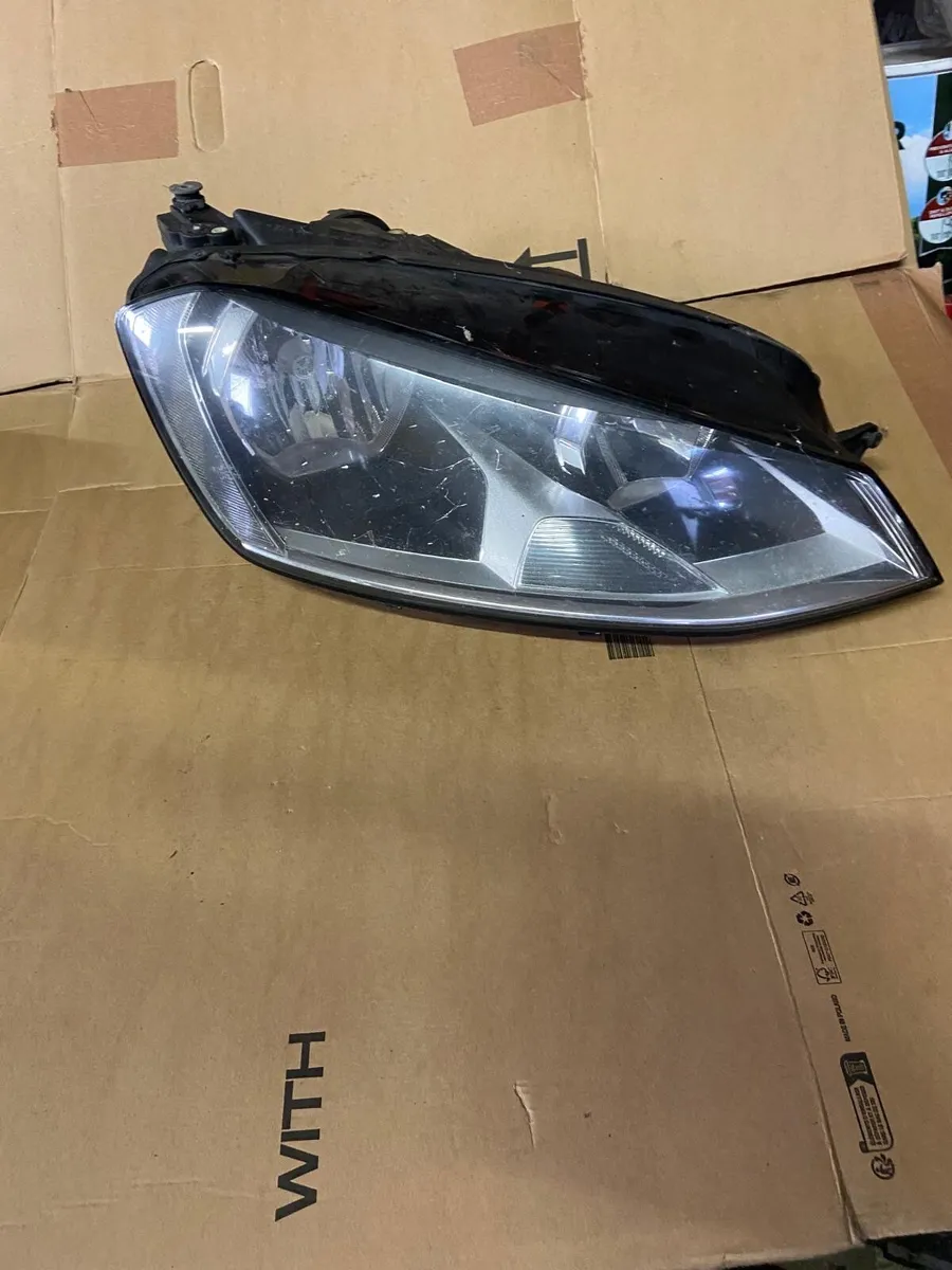 Head lights - Audi A6 & VW Golf - Image 2